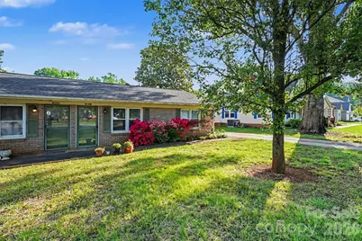 6100/6102 Pleasant Grove Road, Charlotte, NC 28216 - Photo 2
