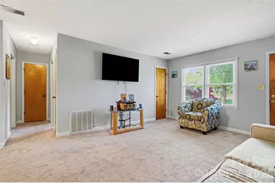 6100/6102 Pleasant Grove Road, Charlotte, NC 28216 - Photo 8