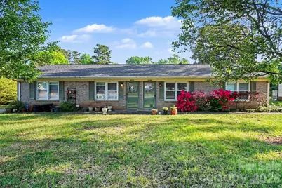 6100/6102 Pleasant Grove Road, Charlotte, NC 28216 - Photo 1