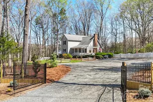 8003 Pine Oak Rd, Waxhaw, NC 28173 - Photo 2