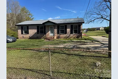 1180 W Wall Street, Wadesboro, NC 28170 - Photo 1