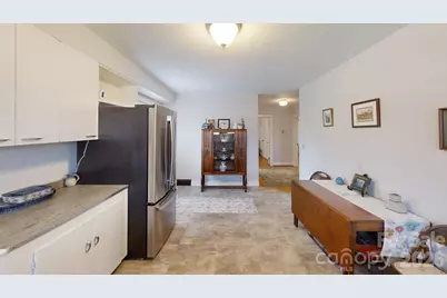 719 Oakland Street, Hendersonville, NC 28791 - Photo 8