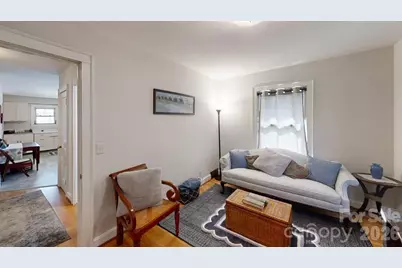 719 Oakland Street, Hendersonville, NC 28791 - Photo 16