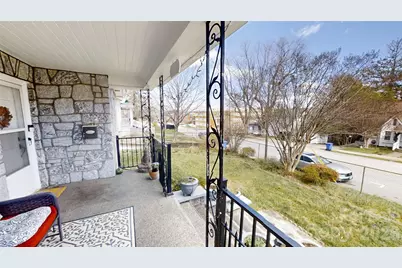 719 Oakland Street, Hendersonville, NC 28791 - Photo 26