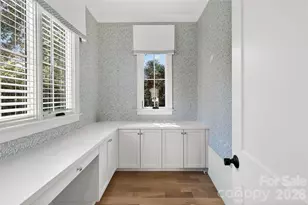 222 Anthony Cir, Charlotte, NC 28211 - Photo 18