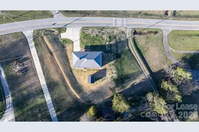 313 Arrowood Street SE, Lenoir, NC 28645 - Photo 14