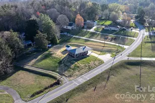 313 Arrowood St SE, Lenoir, NC 28645 - Photo 16