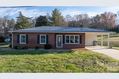 313 Arrowood Street SE, Lenoir, NC 28645 - Photo 6