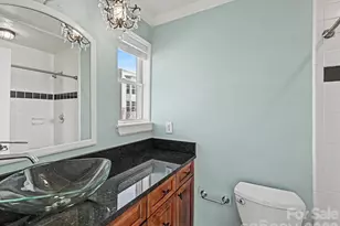 328 W 6th St, Charlotte, NC 28202 - Photo 20