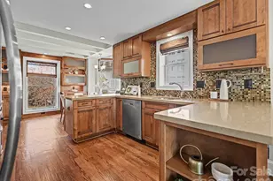 328 W 6th St, Charlotte, NC 28202 - Photo 14