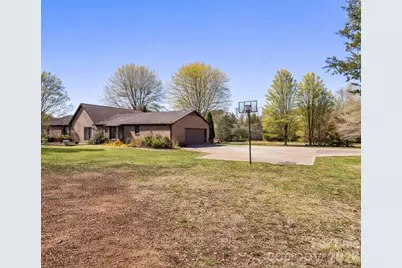 610 Landers Chapel Road, Lincolnton, NC 28092 - Photo 2