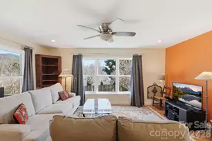 11 Carolina Corner Dr, Black Mountain, NC 28711 - Photo 6