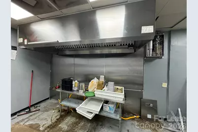 127 Locust Street, Spruce Pine, NC 28777 - Photo 2