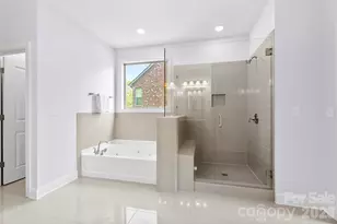 220 Kingsdown Ave, Charlotte, NC 28270 - Photo 16