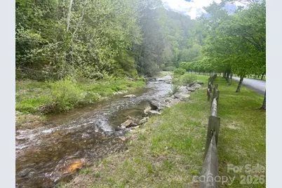 531 Roca Vista Drive, Lenoir, NC 28645 - Photo 2