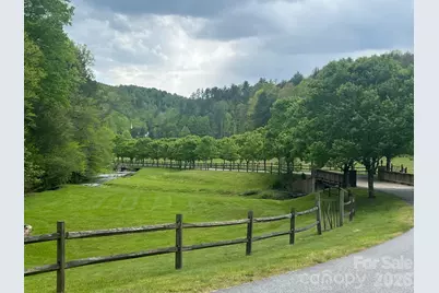 531 Roca Vista Drive, Lenoir, NC 28645 - Photo 6