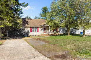 430 Stutts Rd, Mooresville, NC 28117 - Photo 2