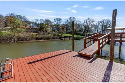 8032 Lakeview Drive, Denver, NC 28037 - Photo 2