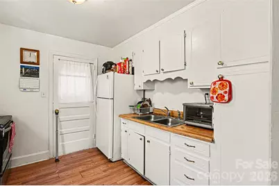 1835 Vinton Street, Charlotte, NC 28216 - Photo 4