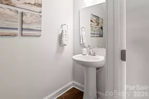 9022 Henry Thoreau Rd, Charlotte, NC 28214 - Photo 16