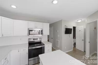 7709 Petrea Lane, Charlotte, NC 28227 - Photo 18