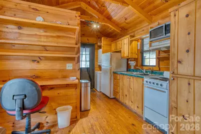 292 Crow Lane, Burnsville, NC 28714 - Photo 10