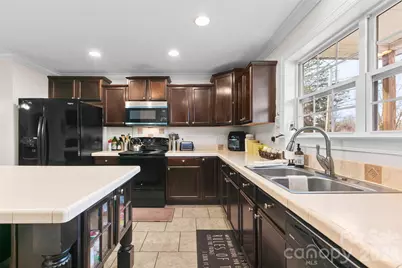 28 Chapel Park Road, Asheville, NC 28803 - Photo 12