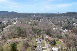 28 Chapel Park Rd, Asheville, NC 28803 - Photo 32