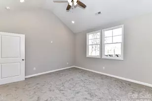 185 Flat Stone Dr, Clover, SC 29710 - Photo 18