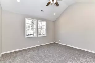 185 Flat Stone Dr, Clover, SC 29710 - Photo 16