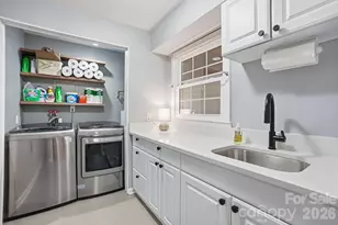 6123 Lake Providence Ln, Charlotte, NC 28277 - Photo 8