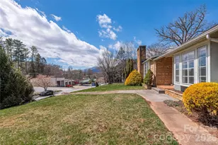 1159 N Main St, Waynesville, NC 28786 - Photo 4