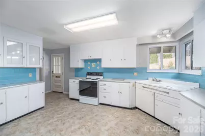 1159 N Main Street, Waynesville, NC 28786 - Photo 12