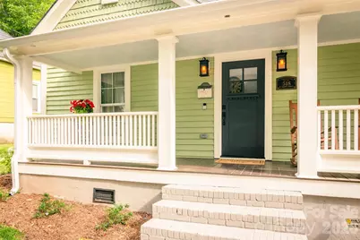 518 W Sharpe Street, Statesville, NC 28677 - Photo 1