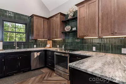 518 W Sharpe Street, Statesville, NC 28677 - Photo 10