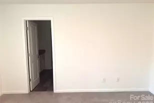 2019 Arapaho Dr, Charlotte, NC 28214 - Photo 16