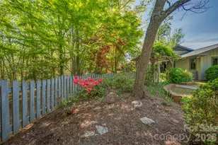176 Fox Run Ln, Tryon, NC 28782 - Photo 2