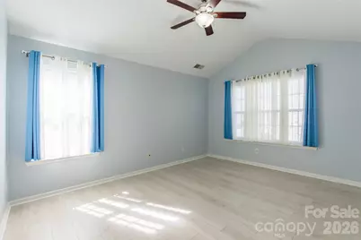 4018 Glenlea Commons Drive, Charlotte, NC 28216 - Photo 18
