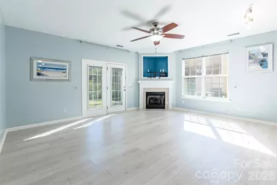 4018 Glenlea Commons Drive, Charlotte, NC 28216 - Photo 10