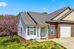 1662 Golden Cedar Ln, Newton, NC 28658 - Photo 32