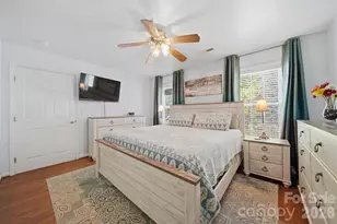 1662 Golden Cedar Ln, Newton, NC 28658 - Photo 4