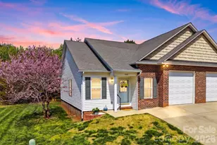 1662 Golden Cedar Ln, Newton, NC 28658 - Photo 1