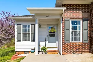 1662 Golden Cedar Ln, Newton, NC 28658 - Photo 6