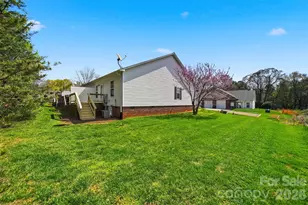 1662 Golden Cedar Ln, Newton, NC 28658 - Photo 30