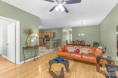 709 Villas Court, Asheville, NC 28806 - Photo 6