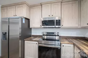 808 W Eagleview Ln, Lawndale, NC 28090 - Photo 18
