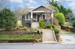 21 Craig Cir, Asheville, NC 28805 - Photo 2