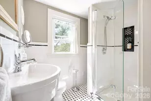 21 Craig Cir, Asheville, NC 28805 - Photo 36