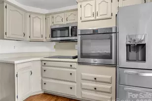 148 Fairway Dr, Forest City, NC 28043 - Photo 18