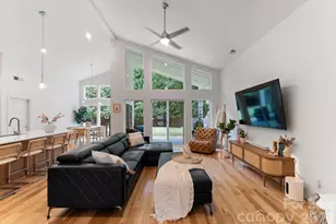 3931 Belshire Ln, Charlotte, NC 28205 - Photo 6